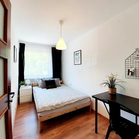 Apartmán 3 Pokoje & Salon Przy Plazy - Grunwaldzka 52 *